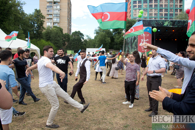 10-летие Азербайджанского молодежного объединения России (АМОР) (фоторепортаж)