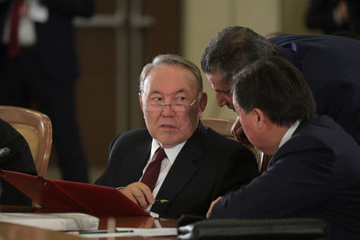 Назарбаев назвал экономические санкции &quot;архаичным рудиментом холодной войны&quot;