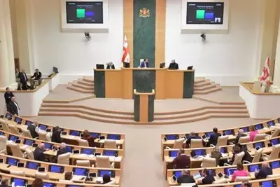 Обсуждение законопроекта об иноагентах возобновилось в парламенте Грузии