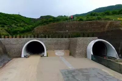 Ильхам Алиев открыл тоннель на дороге Ахмедбейли-Физули-Шуша